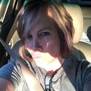 Meet your Posher, Angela